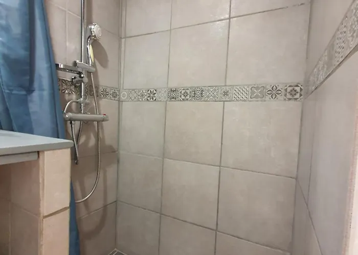 Charmant Studio Apartment *